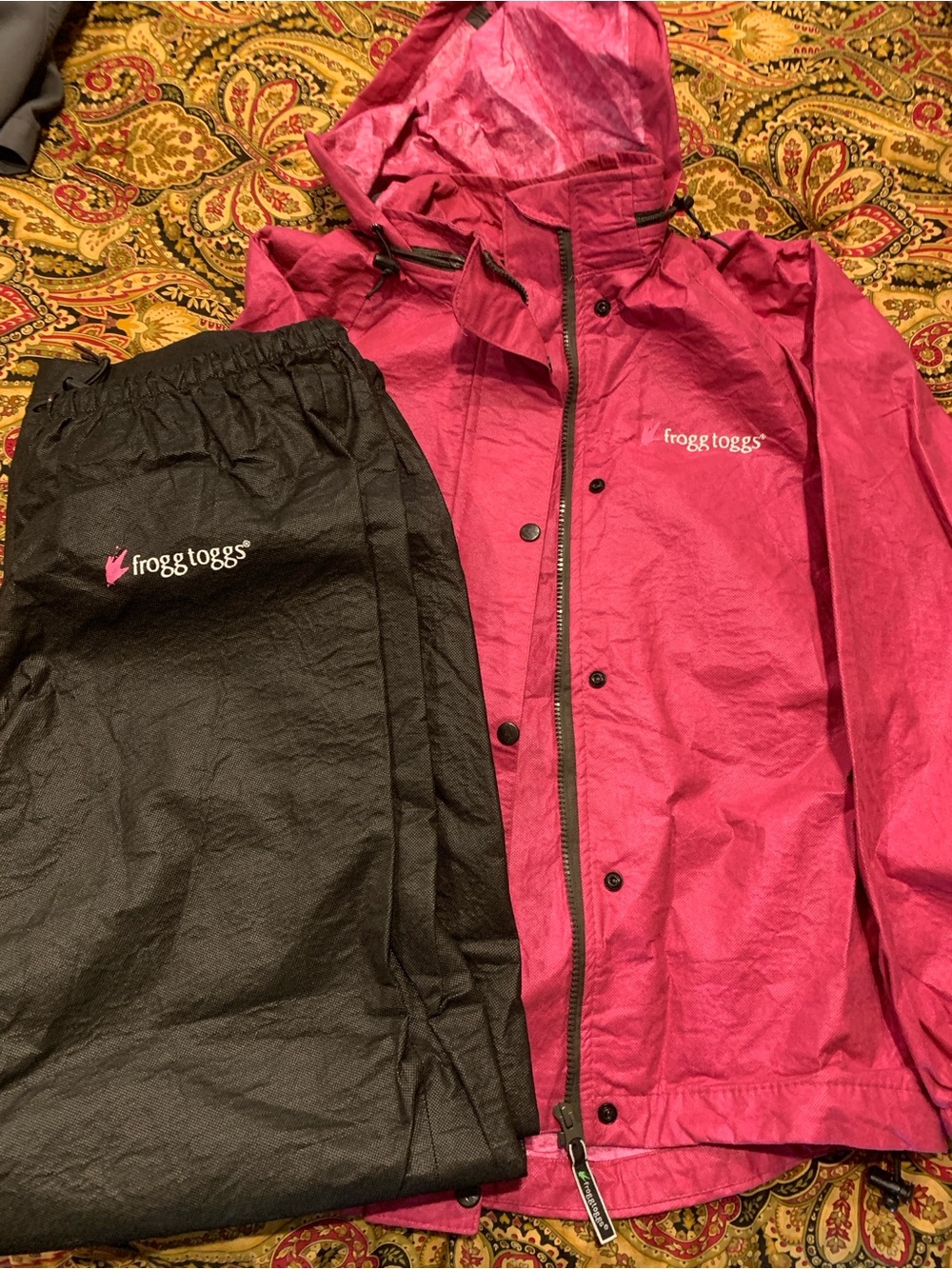 Women’s Frogg Toggs Set Size Medium